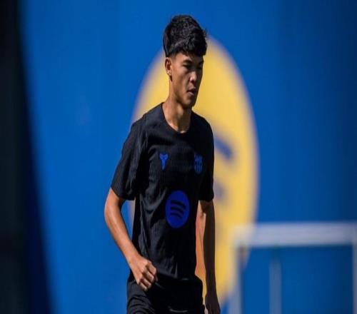 奥古斯托庆,祝进球,以进球向恰,千亿体育官网,千亿体育直播,体育赛事直播,足球直播