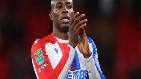 阿森纳逆袭克莱斯特城，梅里诺替补立功