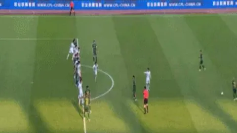 欧战：PSV客场激战马德里德比，焦点战火药味浓